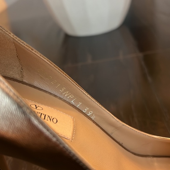 Valentino Couture Bow Pumps - Picture 6 of 7